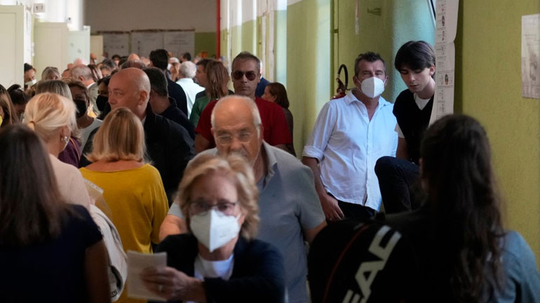 Εκλογές Ιταλία: Ουρές στα τμήματα στη Ρώμη