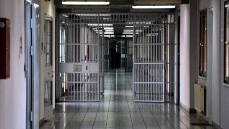 Θεσσαλονίκη: Ο 39χρονος συνεργός του βαρυποινίτη Παναγιώτη Βλαστού επέστρεψε στις φυλακές Θεσσαλονίκη: Ο 39χρονος συνεργός του βαρυποινίτη Παναγιώτη Βλαστού επέστρεψε στις φυλακές