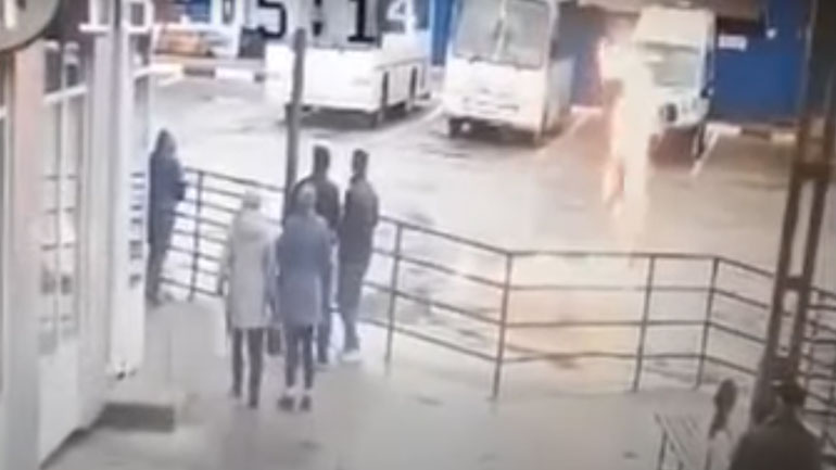 Ρωσία: Στρατεύσιμος αυτοπυρπολήθηκε σε σταθμό λεωφορείων – Δεν ήθελε να πολεμήσει στην Ουκρανία