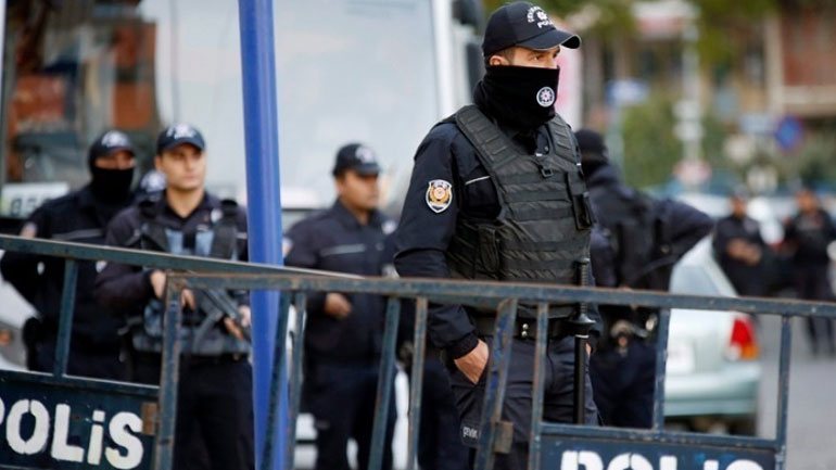 Τουρκία: Δύο αστυνομικοί τραυματίστηκαν από έκρηξη βόμβας