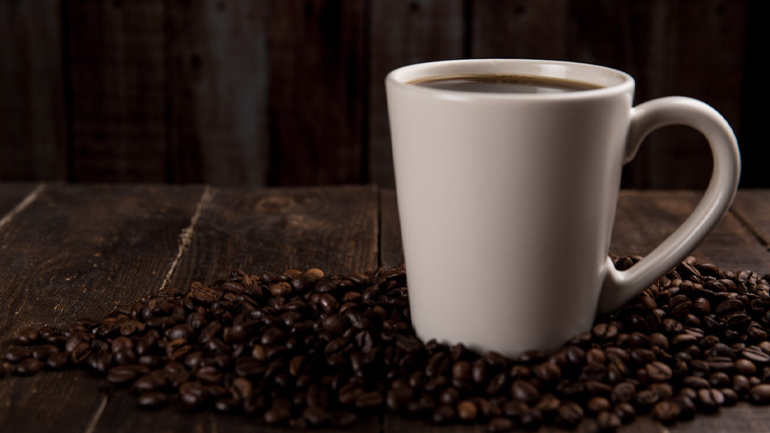 Η κατανάλωση καφέ συνδέεται με αυξημένη μακροζωία
