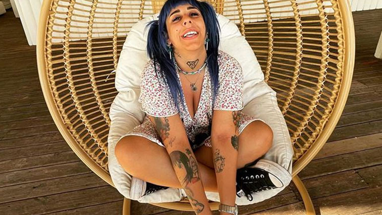 Super Κική για την κατάθλιψη: «Άσπρισαν και τα μαλλιά μου»