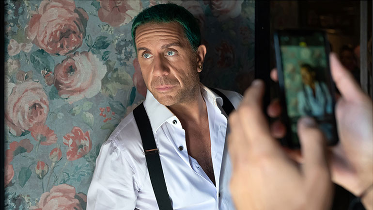 Τα Νούμερα: Ο Γιώργος Μαζωνάκης guest στο νέο επεισόδιο της σουρεαλιστικής μουσικής κωμωδίας!