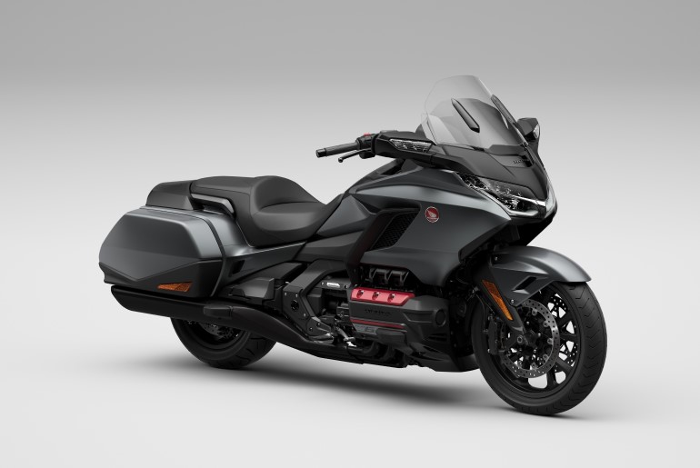 GL1800 Gold Wing - Iridium Grey Metallic/Mat Pearl Morion Black