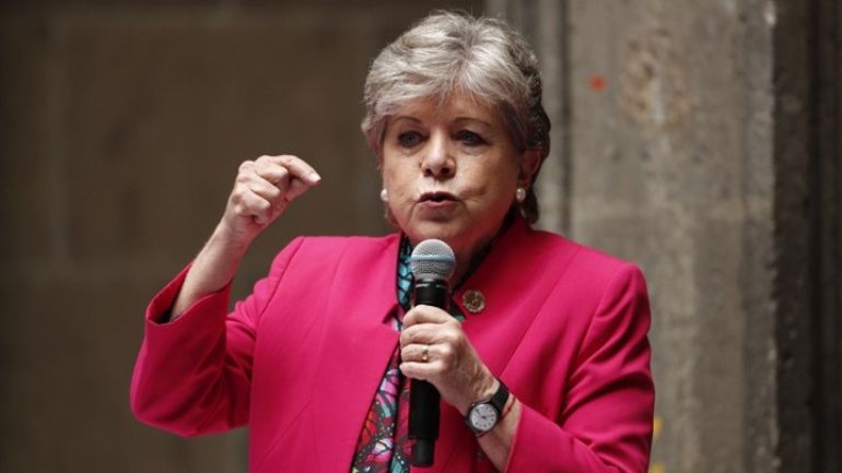 Το Μεξικό προτείνει την Αλίσια Μπάρσενα για την ηγεσία της Διαμερικανικής Τράπεζας Ανάπτυξης