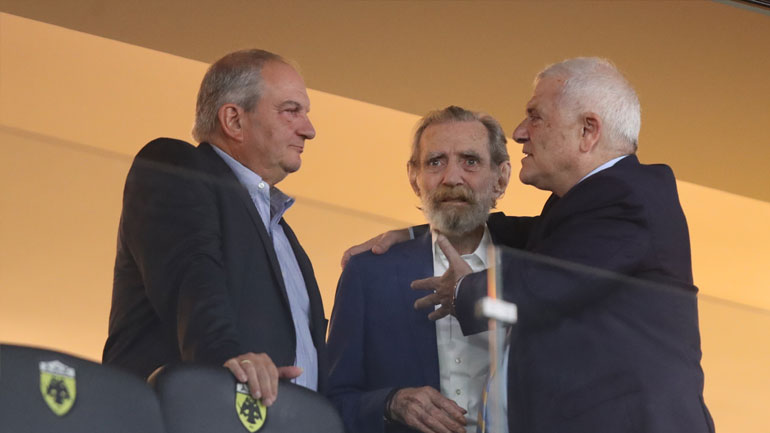 Ο Μελισσανίδης συνομιλεί με τον Κώστα Καραμανλή και τον Γιώργο Βαρδινογιάννη