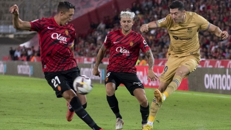 Με «υπογραφή» Λεβαντόφσκι το 6ο σερί «τρίποντο» της Μπαρτσελόνα