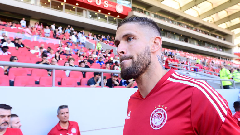 Η παρθενική παρουσία του Πασχαλάκη στην αποστολή του Ολυμπιακού