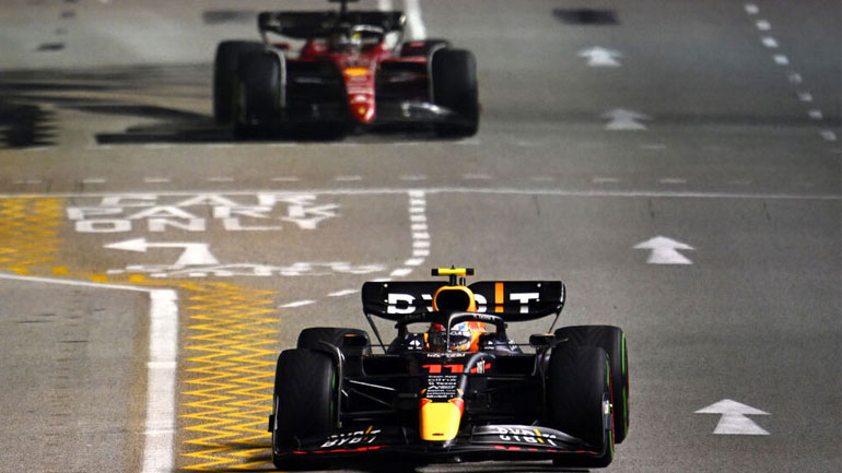 GP Σιγκαπούρη: Έξι εγκαταλείψεις, πολύ νερό και νικητής ο Perez της Red Bull