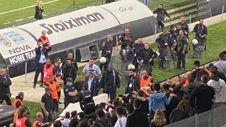 Αποδοκιμάστηκαν Λουτσέσκου και παίκτες στην Τούμπα