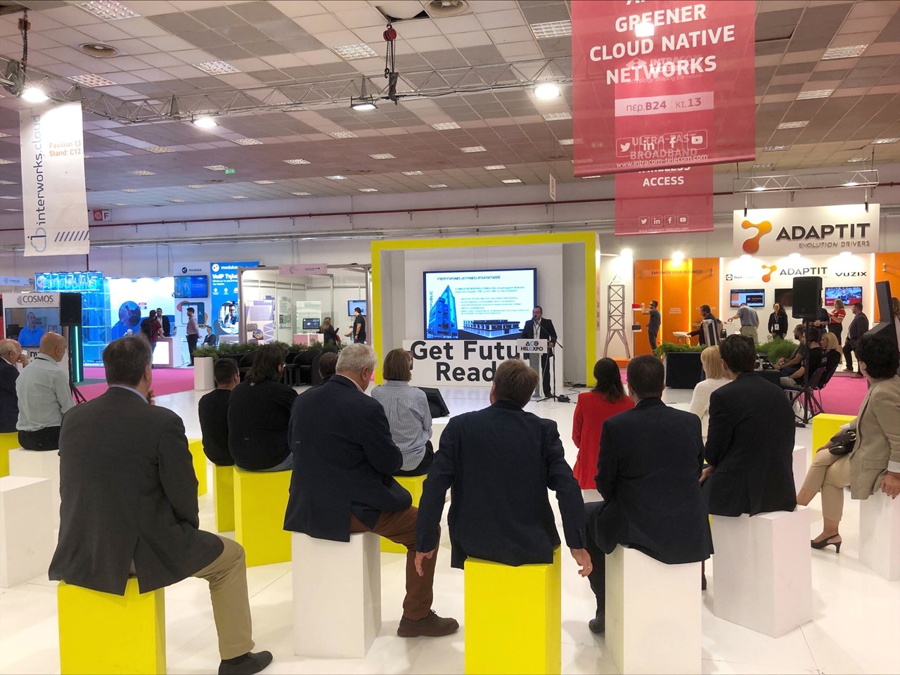 Με ενδιαφέρον παρακολούθησε το κοινό την ομιλία με θέμα «New tech implementation for sustainable & smarter cities», που πραγματοποίησε ο Σύμβουλος Επιχειρησιακής Στρατηγικής & Εξωστρέφειας της NEUROPUBLIC, Ιωάννης Μαυρουδής.