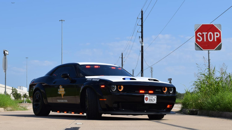 Κανένας δεν μπορεί να ξεφύγει από αυτό το περιπολικό 