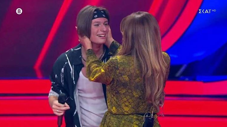 The Voice: Η Έλενα Παπαρίζου μετάνιωσε που δεν γύρισε την καρέκλα της -«Ποιος τον ακούει τώρα»