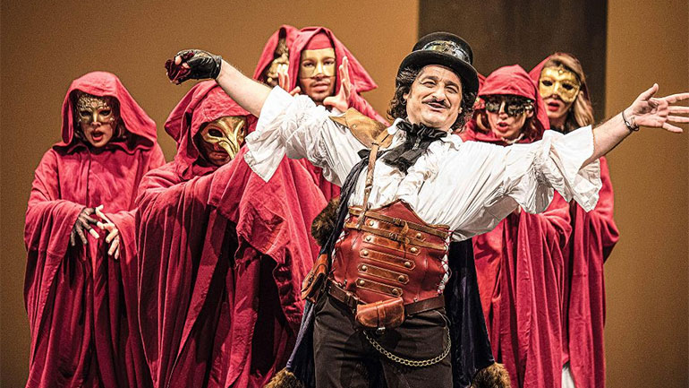 «Ο κουρέας της Σεβίλλης» επιστρέφει στο θέατρο Ακροπόλ για δεύτερη χρονιά