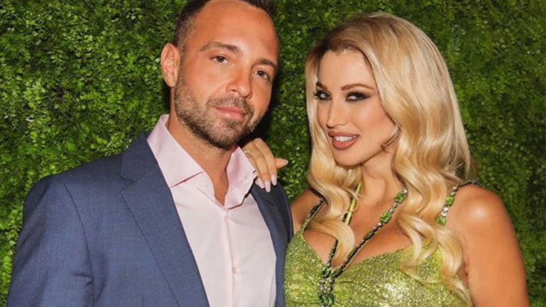 Παντρεύτηκε σε κλειστό κύκλο η Κωνσταντίνα Σπυροπούλου με τον Βασίλη Σταθοκωστόπουλο