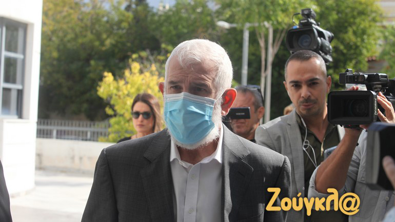 Δίκη Φιλιππίδη: Καταθέτουν συγγενείς των καταγγελλουσών