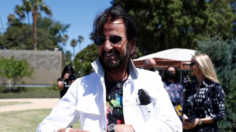 Ο Ρίνγκο Σταρ ακύρωσε την περιοδεία του λόγω κορωνοϊού