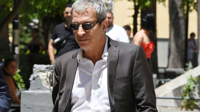 Δύσκολες ώρες για τον Θέμη Αδαμαντίδη – Πέθανε η μητέρα του