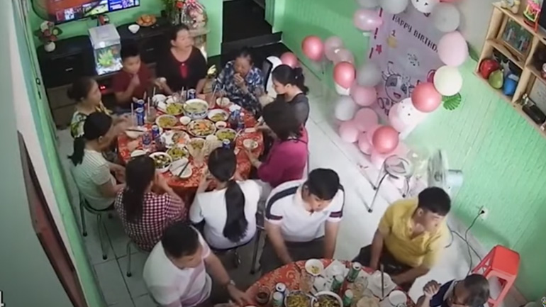 Πάτωμα καταρρέει κατά τη διάρκεια του πάρτι γενεθλίων 