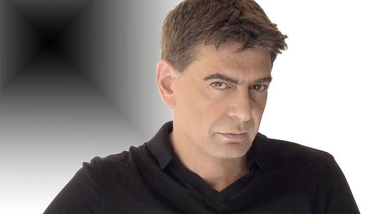 Ο Μιχάλης Ρακιντζής επιστρέφει στις ζωντανές εμφανίσεις