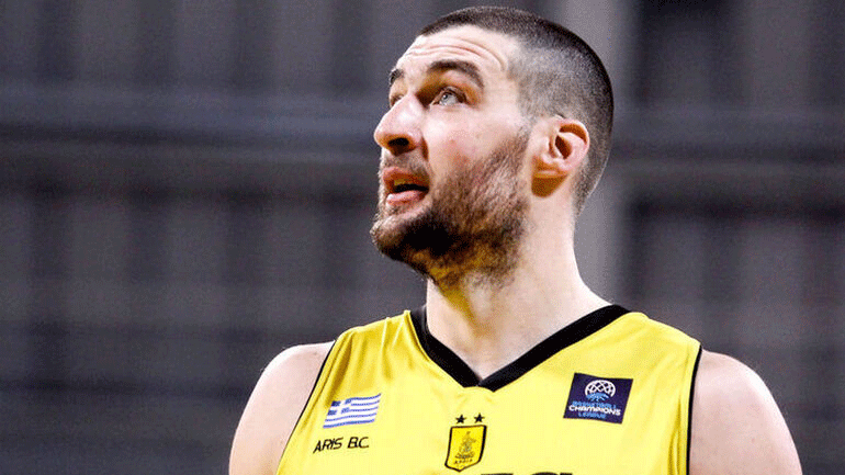 Άρης: Διάστρεμμα ο Καββαδάς