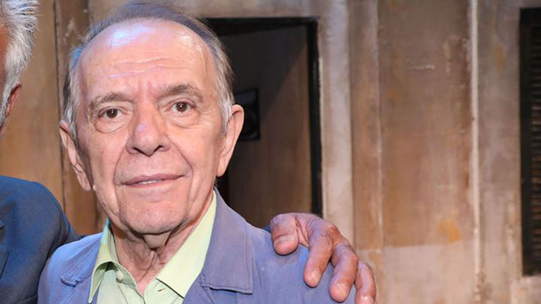 Γιώργος Αρμένης: «Δεν μπορούσα να ξεστομίσω τη λέξη πατέρας. Μου έλεγαν “είσαι μπάσταρδος”»