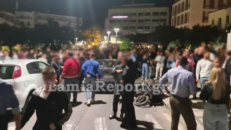 Λαμία: Χαμός στο κέντρο της πόλης από τρελή πορεία αυτοκινήτου