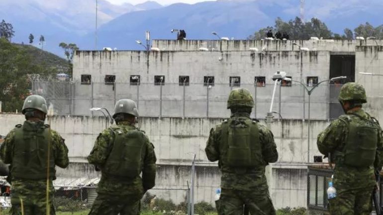 Ισημερινός: Πάνω από 700 σφαίρες βρέθηκαν σε φυλακή που ξέσπασαν φονικές συγκρούσεις