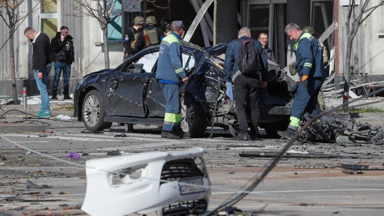 «Εννέα του Βουκουρεστίου»: Εγκλήματα πολέμου οι βομβαρδισμοί στην Ουκρανία