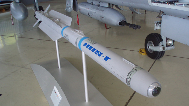 Έφθασε στην Ουκρανία το πρώτο σύστημα αντιαεροπορικής άμυνας IRIS-T από τη Γερμανία