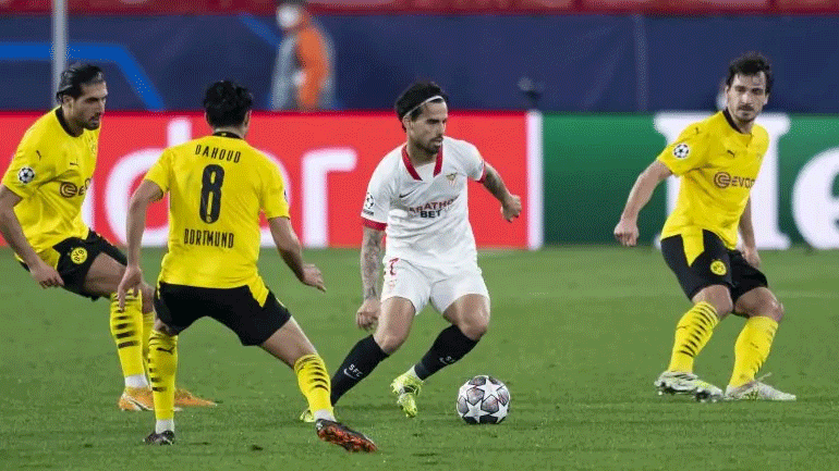 Champions League: Σέντρα στην 4η στροφή των ομίλων Champions League: Σέντρα στην 4η στροφή των ομίλων