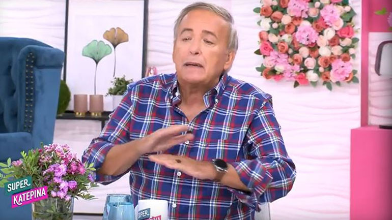 Ανδρέας Μικρούτσικος για το δημοσίευμα του θανάτου του: «Πρόκειται περί συγκεκριμένου αλήτη…»