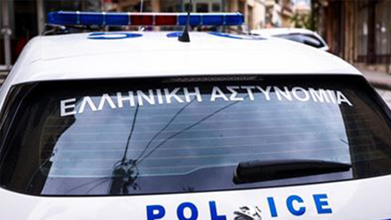 Πατέρας συνελήφθη για την σεξουαλική κακοποίηση της ανήλικης κόρης του Πατέρας συνελήφθη για την σεξουαλική κακοποίηση της ανήλικης κόρης του