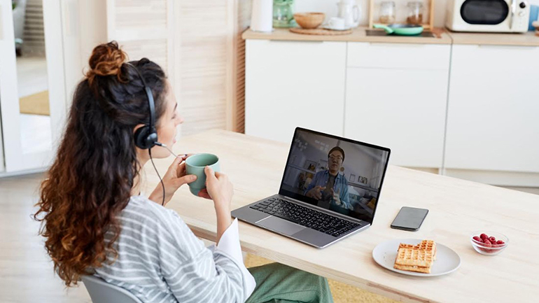 Online ψυχοθεραπεία από το σπίτι με τον Γρηγόρη Βασιλειάδη