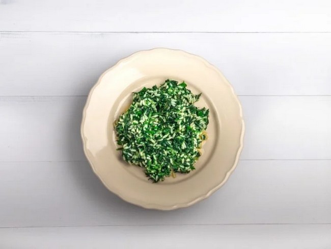 Γευστικό σπανακόρυζο στην πόρτα σου με ένα click από το mynutri.gr!