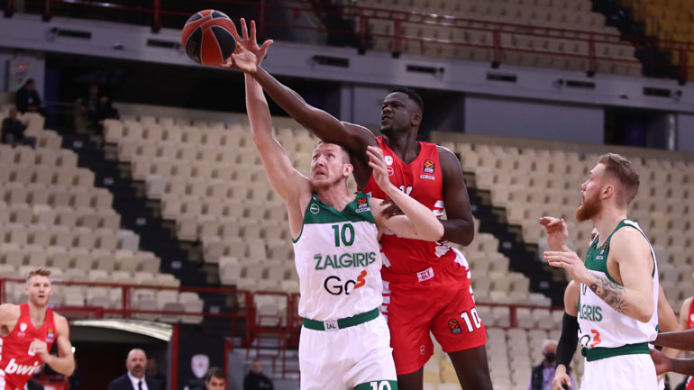Διπλασίασε τις νίκες του Ολυμπιακός, 90-80 τη Ζαλγκίρις Κάουνας