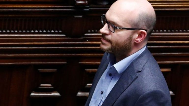 Ιταλία: Ο Λορέντσο Φοντάνα στην προεδρία της Βουλής – Είχε στείλει μήνυμα στο συνέδριο της Χρυσής Αυγής