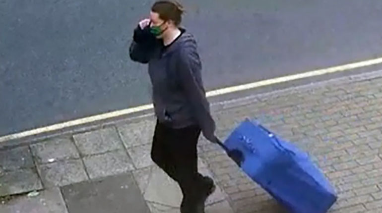 M. Βρετανία: Έβαλε τη σορό της δολοφονημένης φίλης της σε βαλίτσα και περιφερόταν στους δρόμους του Λονδίνου