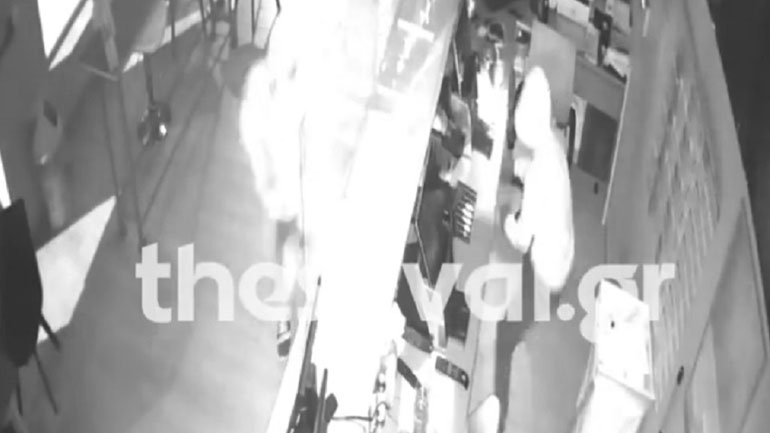 Θεσσαλονίκη: Βίντεο-ντοκουμέντο από διάρρηξη σε πρακτορείο ΟΠΑΠ