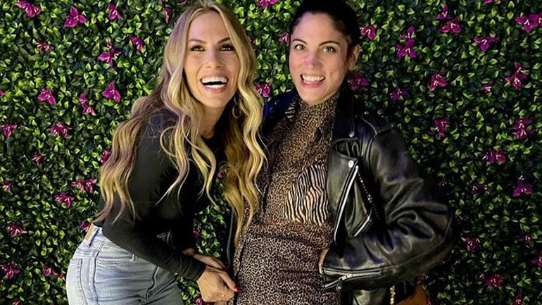 Μαίρη Συνατσάκη – Ντορέττα Παπαδημητρίου: Θεατρική έξοδος για τις κουμπάρες