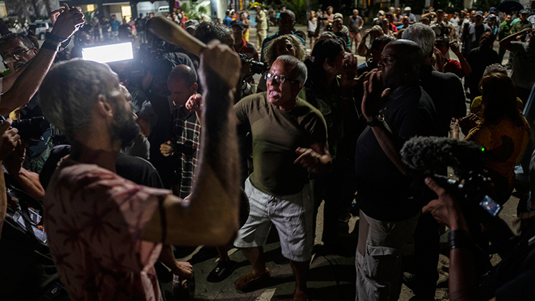 Κούβα: Ποινικές διώξεις κατά διαδηλωτών που διαμαρτύρονταν για μια γενική διακοπή ρεύματος