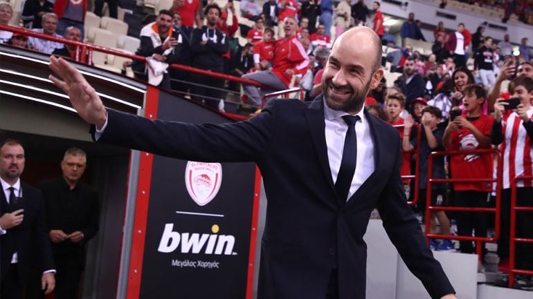 Αποθέωση για τον Σπανούλη στην επιστροφή του στο ΣΕΦ!