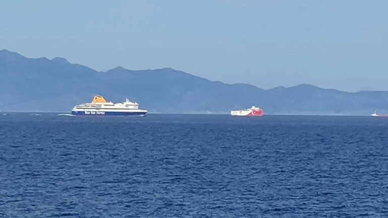 Στα ανοιχτά της Ρόδου το Oruc Reis