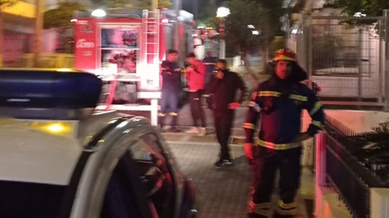Πυρκαγιά σε κατοικία στον Υμηττό – Στο νοσοκομείο μια γυναίκα με εγκαύματα