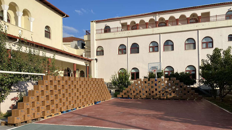 Ασπίδα αγάπης από την Μητρόπολη Φθιώτιδος και την «ΑΠΟΣΤΟΛΗ» σε παιδιά και ευάλωτους συνανθρώπους μας