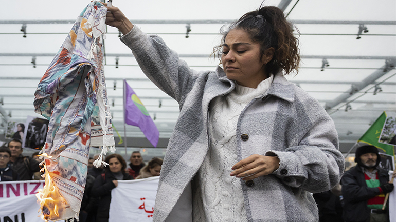 Ιράν: Οι διαδηλώσεις αποτελούν «Πολιτική συνωμοσία» των Κούρδων Ιράν: Οι διαδηλώσεις αποτελούν «Πολιτική συνωμοσία» των Κούρδων