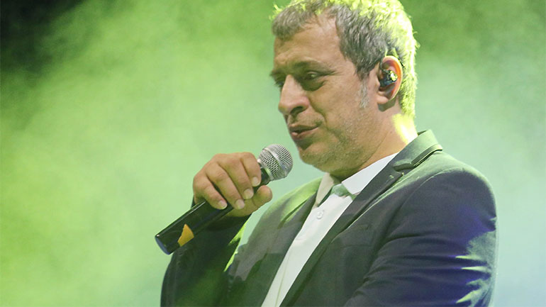 Ο Θέμης Αδαμαντίδης επιστρέφει με το νέο τραγούδι «Ήρθε η μοναξιά»