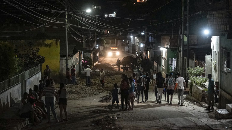 Τρεις νεκροί από κατολίσθηση στη Βενεζουέλα