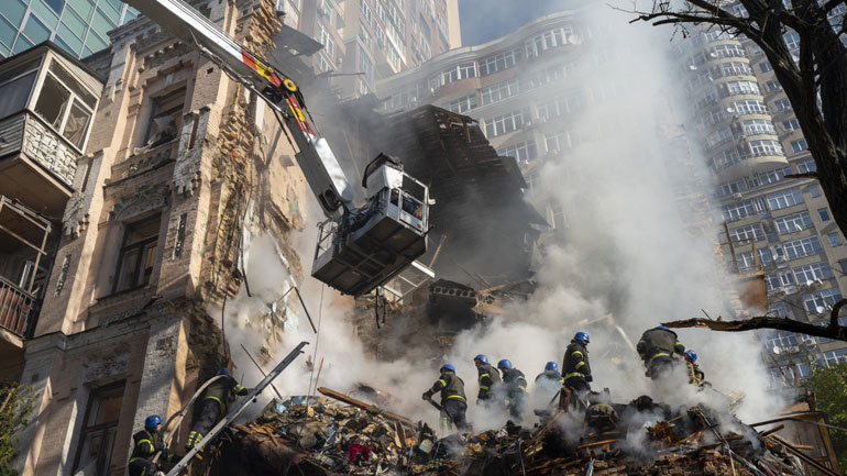 Οι ΗΠΑ απειλούν να επιβάλουν κυρώσεις σε οποιονδήποτε συνδέεται με τα UAVs του Ιράν μετά τα πλήγματα στο Κίεβο