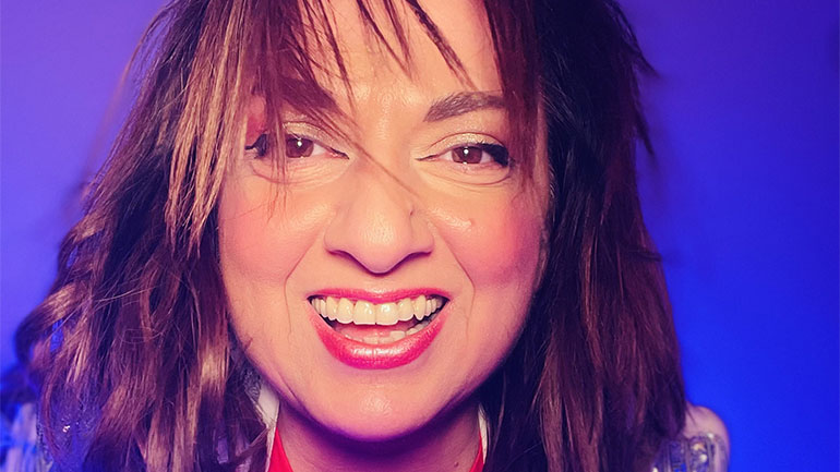 H Σοφία Μουτίδου στο Γυάλινο Μουσικό Θέατρο